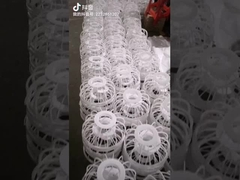 معدات خط تغذية ونش آلة التغذية الكاملة لمزرعة الدجاج والبط في سقيفة كبيرة